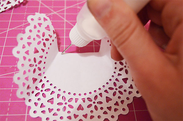 Things-to-Do-With-Doilies---Doily-Dress-Card